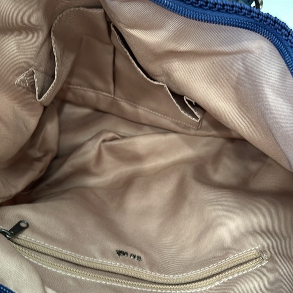 NWOT The Sak Patriotic American Flag Knit Bag - Picture 3 of 7